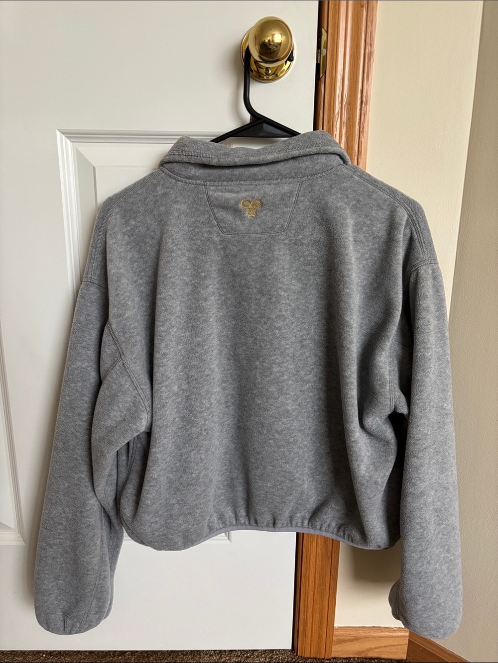 Aritzia Fleece - Picture 2 of 3